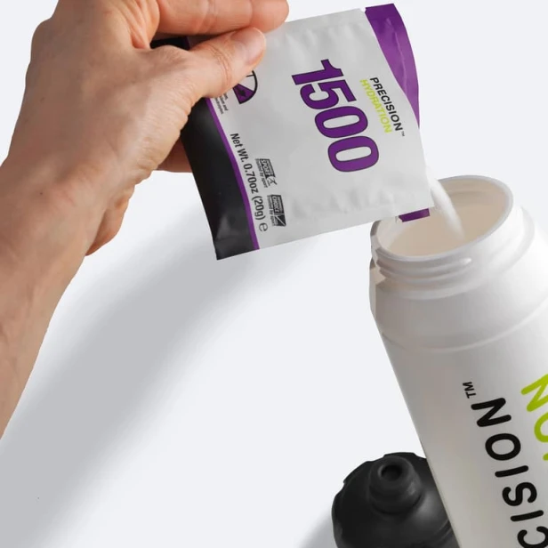 3-PouringSachet_cb14310f-8203-4afd-a3d8-4af5770ec267.jpg